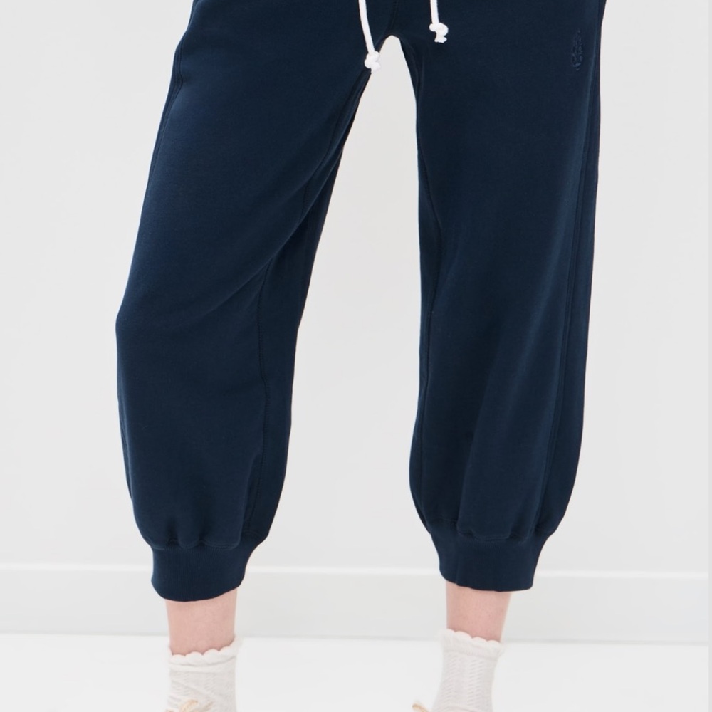 FP MOVEMENT flutter cropped joggers. Navy - Picture 3 of 6